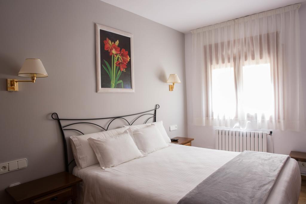 Hotel Bruna Esterri d'Àneu Extérieur photo