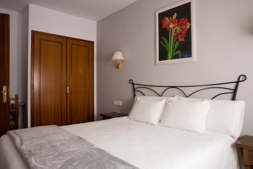 Hotel Bruna Esterri d'Àneu Extérieur photo