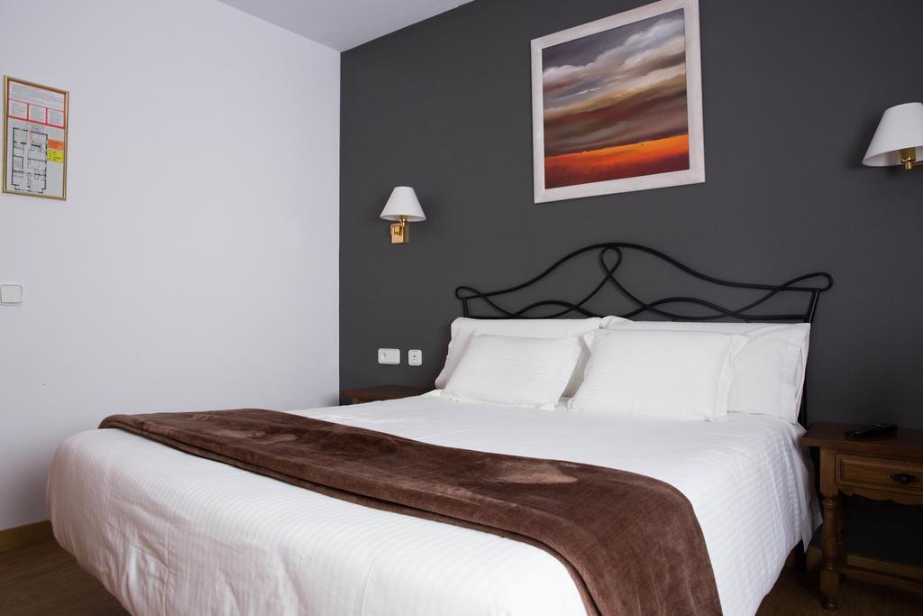 Hotel Bruna Esterri d'Àneu Extérieur photo